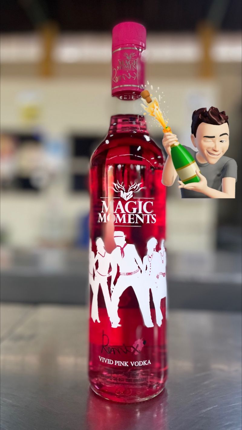 MAGIC MOMENTS REMIX VIVID PINK VODKA